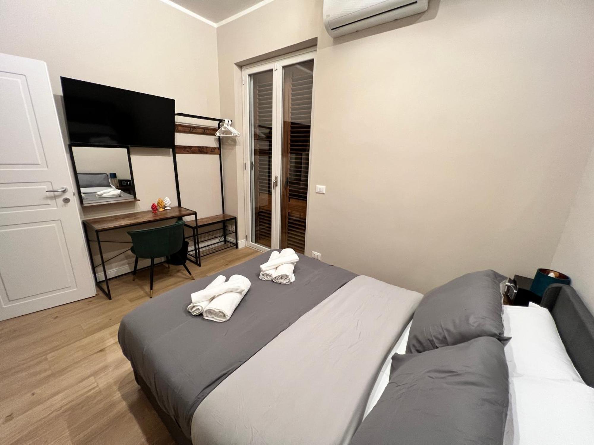 Florio House Bed & Breakfast Palermo Bagian luar foto
